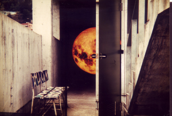 달  THE MOON