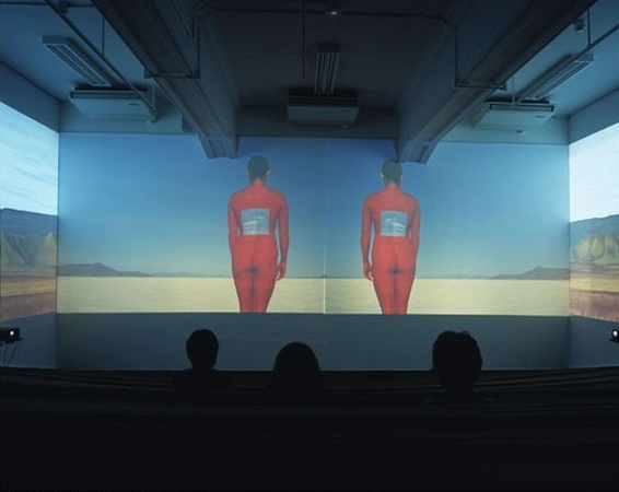 사막의 몸  Bodies of the Desert