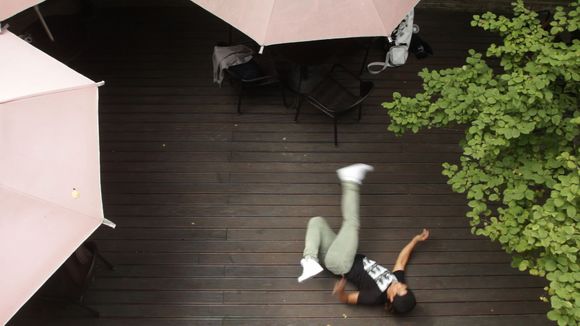 춤추는 사냥꾼과 토끼 Dancing Hunter and Rabbit 
